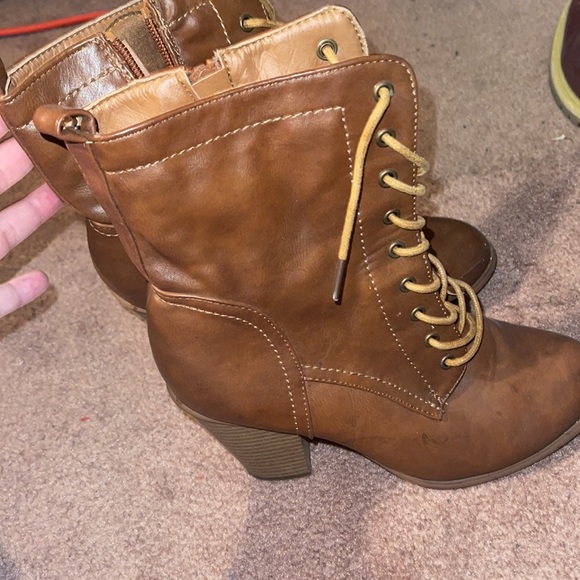 Tan High Heel Woman Boots Zipper and Laceup - Picture 3 of 5